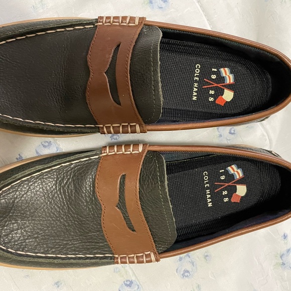 Brand: Cole Haan
Cole Haan Men's Nantucket 2.0 Penny Loafer - Picture 3 of 9